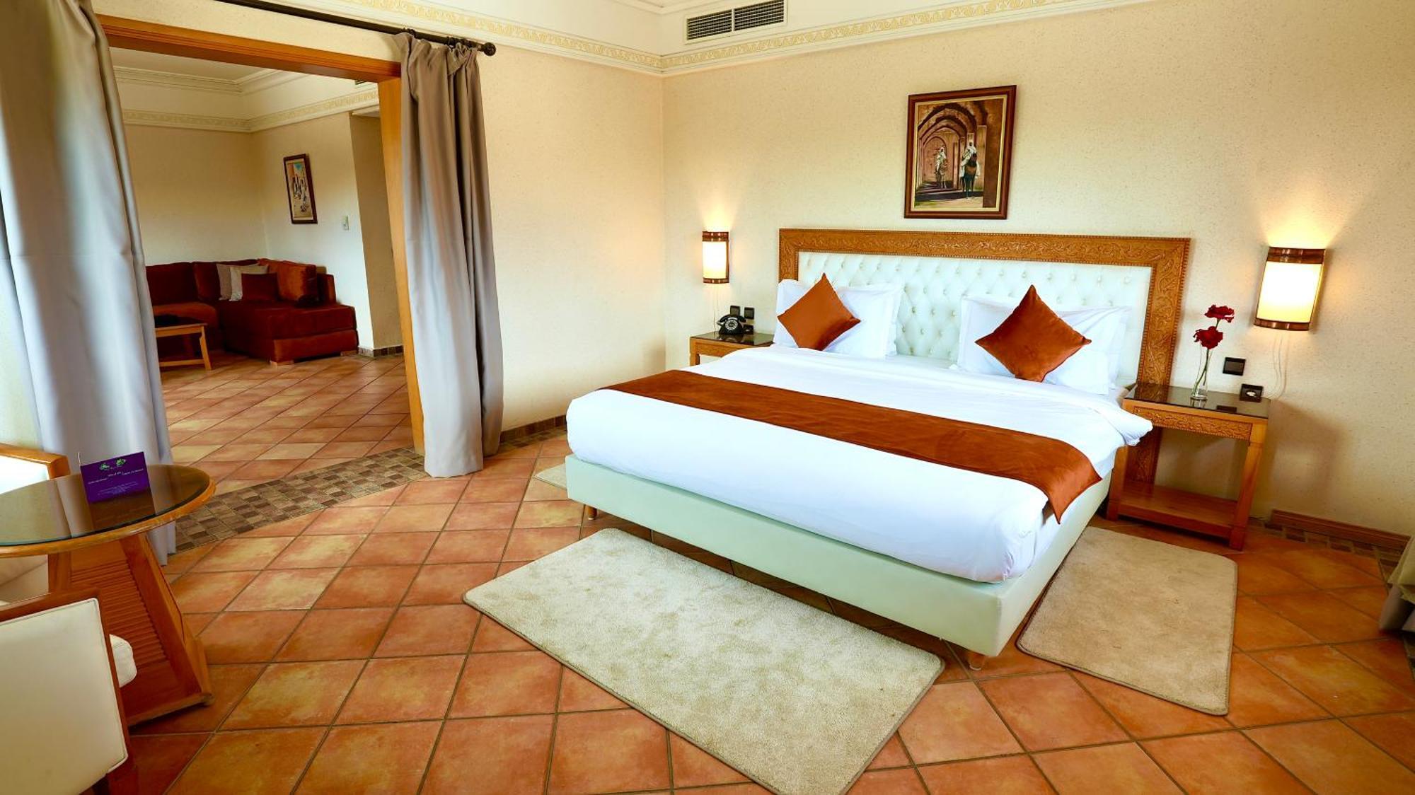 เมนเซห์ ดาเลีย Hotel แมกเนส ภายนอก รูปภาพ
